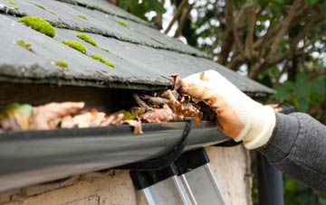 gutter cleaning Howe